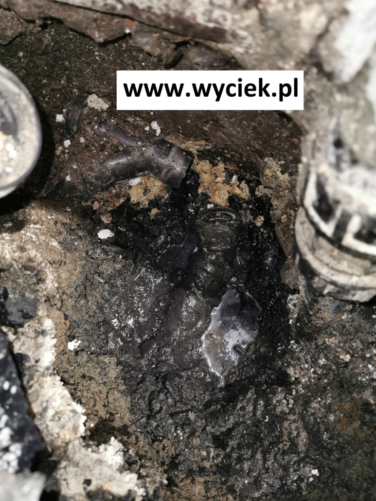 naprawa uszkodzonej instalacji kanalizacyjnej
