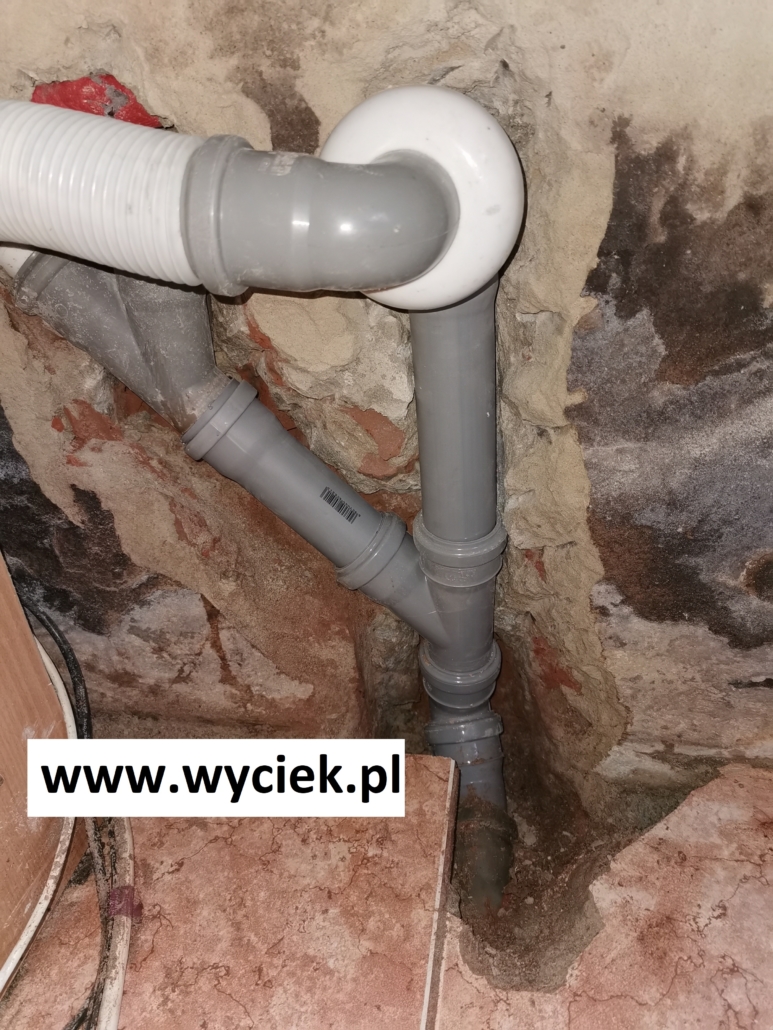 naprawa rury kanalizacyjnej