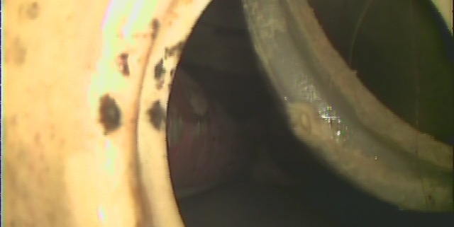 wyciek wody z kanalizacji