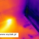 Lokalizacja wycieku wody kamerą termowizyjną – widoczne zawilgocenie przy odpływie liniowym w łazience